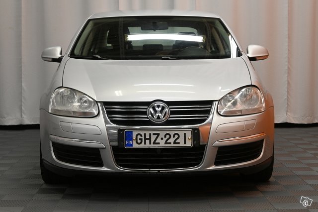 Volkswagen Jetta 2