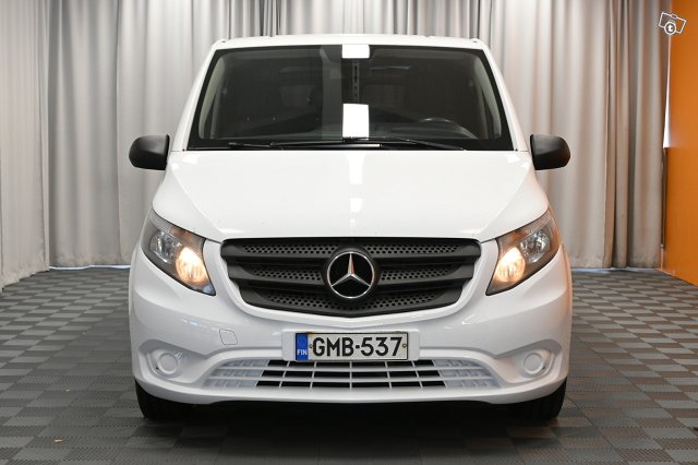 Mercedes-Benz Vito 2