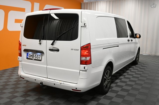 Mercedes-Benz Vito 8