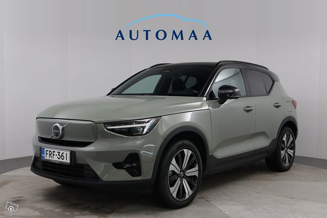 VOLVO XC40 1