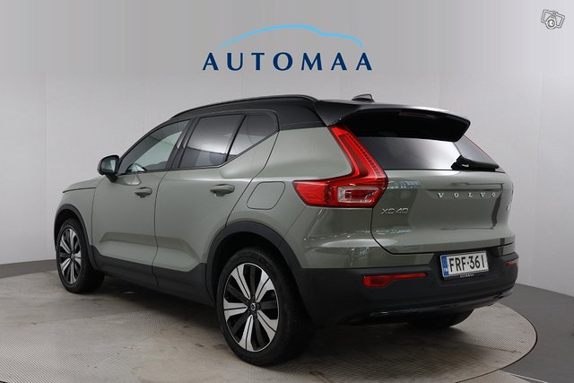 VOLVO XC40 5