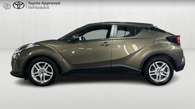 Toyota C-HR 2