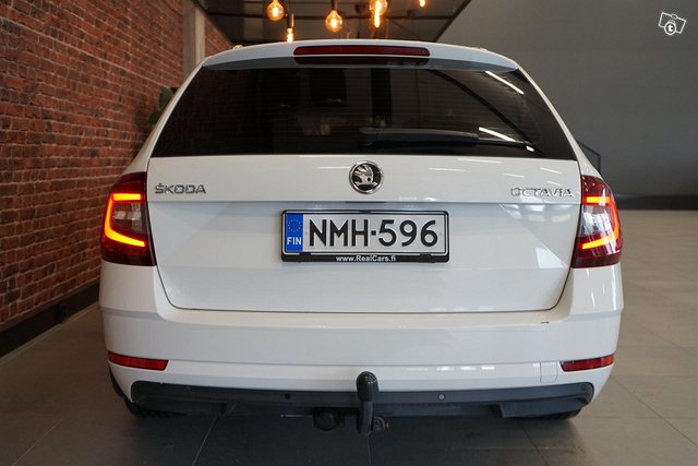 Skoda Octavia 6