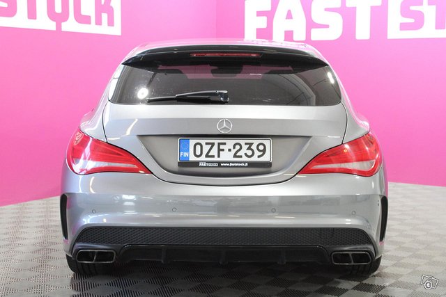 Mercedes-Benz CLA 45 AMG 6