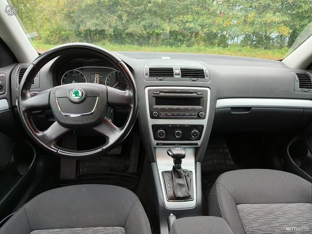 Skoda Octavia 9