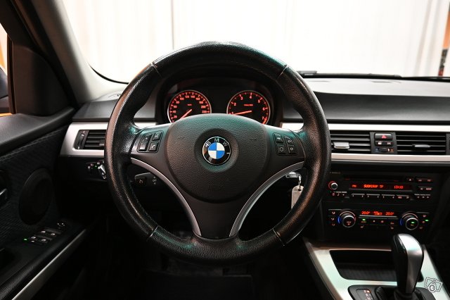 BMW 320 14