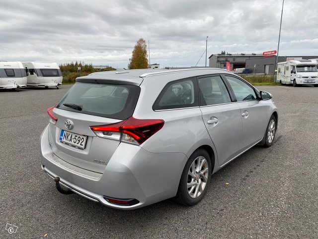 Toyota Auris 2