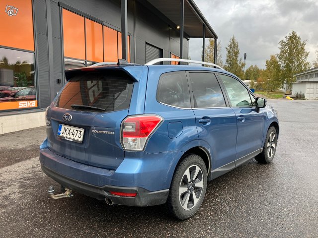 Subaru Forester 4