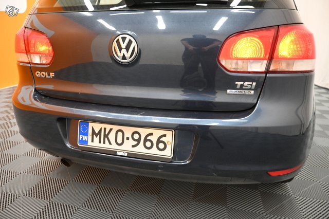 Volkswagen Golf 9