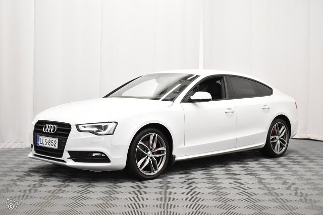 Audi A5 4