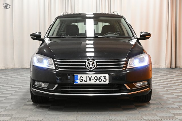 Volkswagen Passat 2