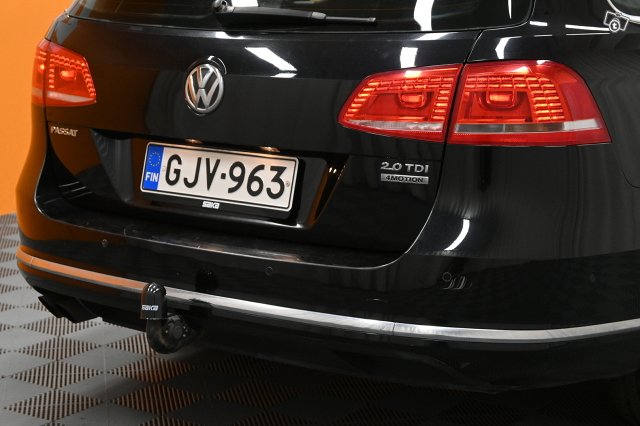 Volkswagen Passat 9