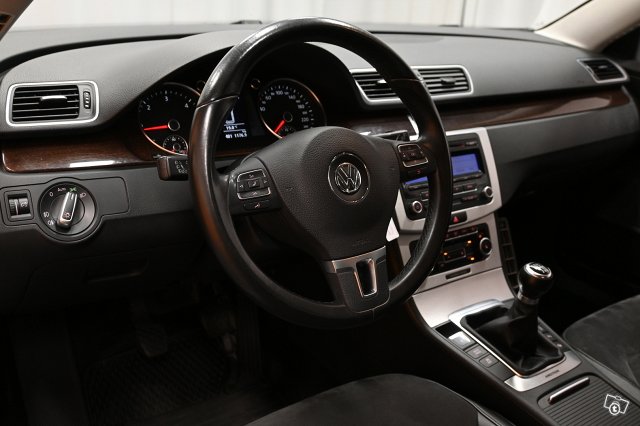 Volkswagen Passat 14