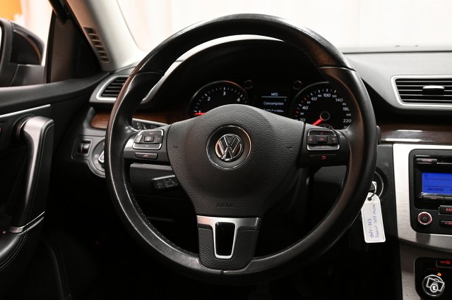 Volkswagen Passat 16