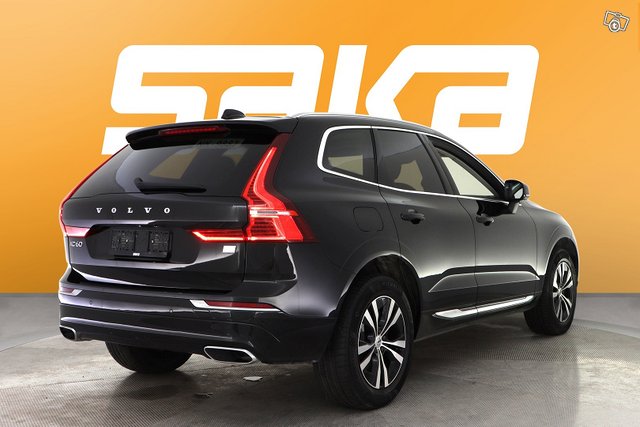 Volvo XC60 8