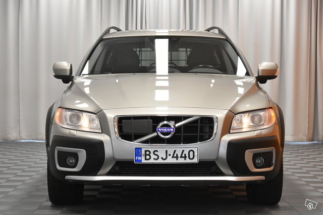 Volvo XC70 2