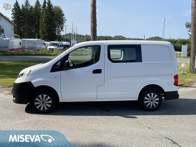 Nissan NV200 7