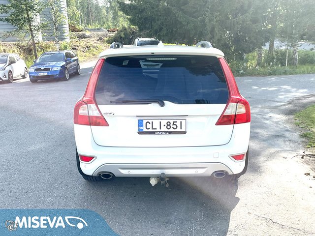 Volvo XC70 4