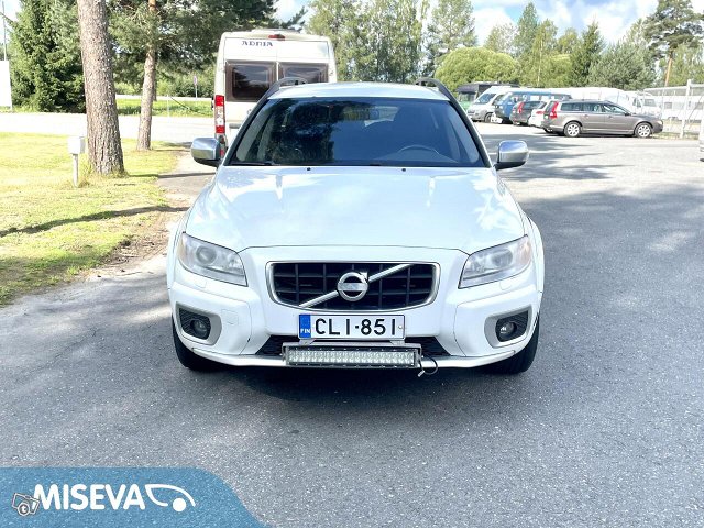 Volvo XC70 7