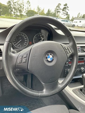 BMW 318 17