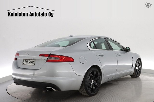 Jaguar XF 6