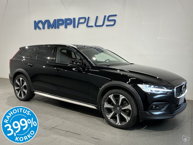 Volvo V60 Cross Country 1