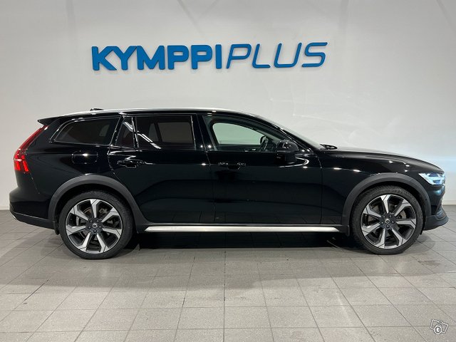 Volvo V60 Cross Country 3