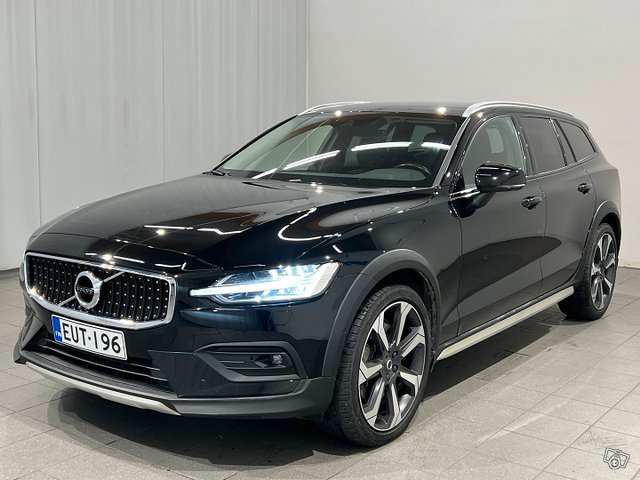 Volvo V60 Cross Country 7