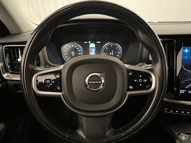 Volvo V60 Cross Country 13