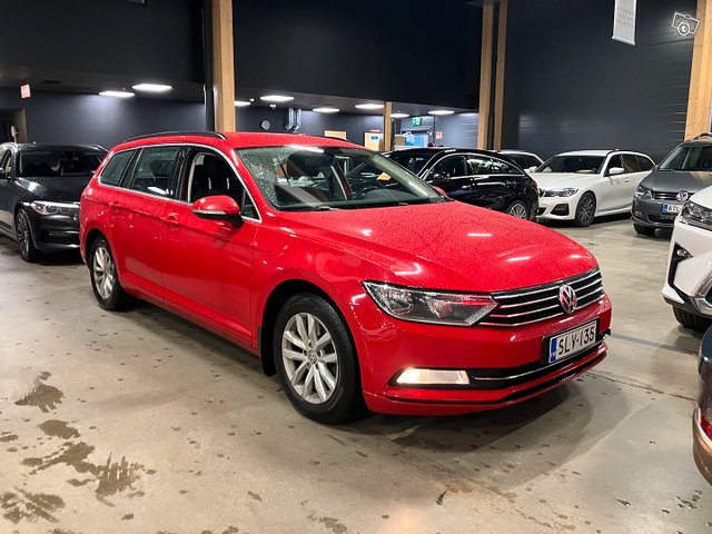 Volkswagen Passat 1