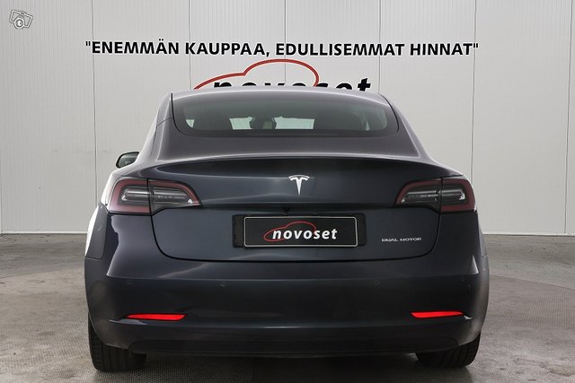 TESLA MODEL 3 3