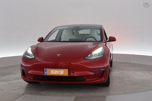 Tesla Model 3 25