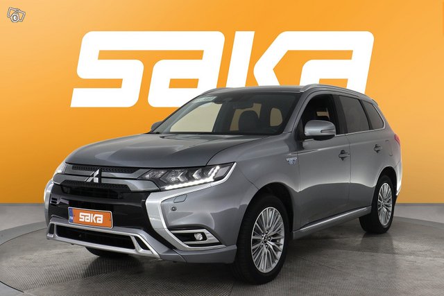 Mitsubishi Outlander PHEV 4