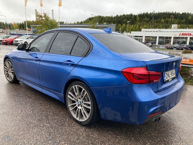 BMW 330 4