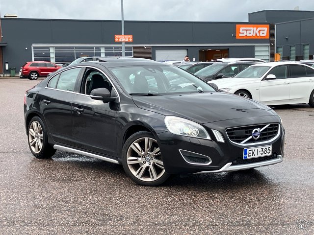 Volvo S60 1