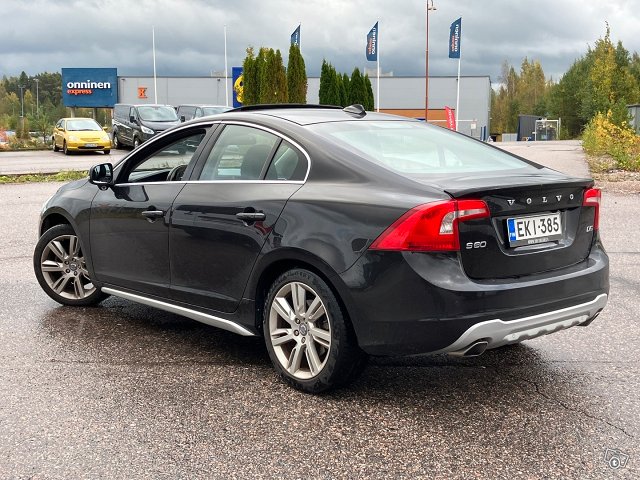 Volvo S60 3