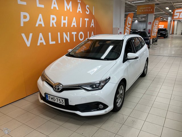 Toyota Auris 1