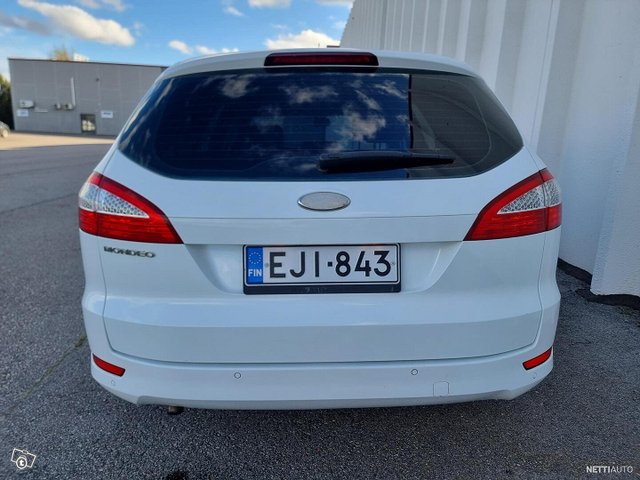 Ford Mondeo 10