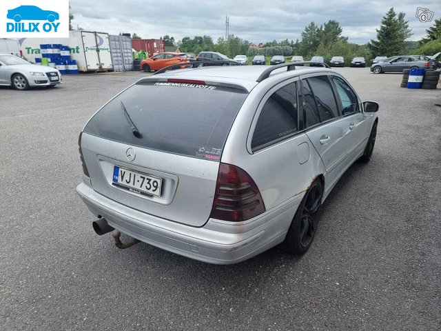 Mercedes-Benz C 4