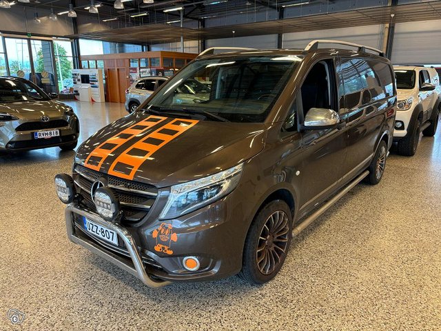 Mercedes-Benz Vito 1