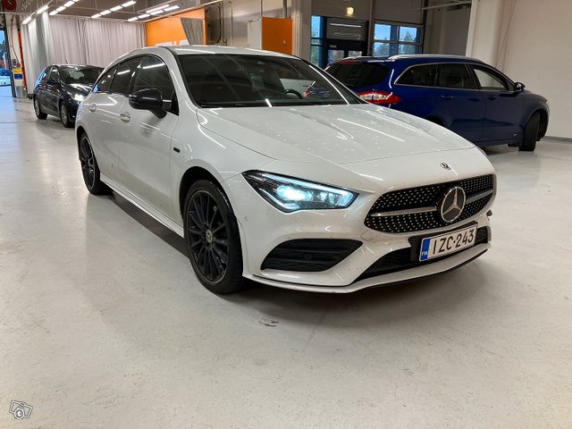 Mercedes-Benz CLA