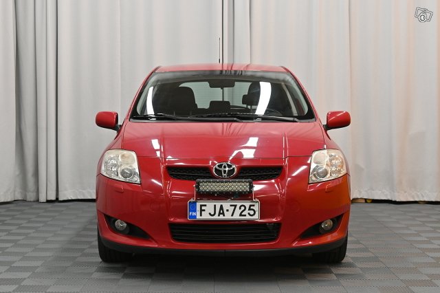 Toyota Auris 2