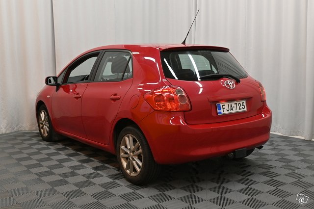 Toyota Auris 6