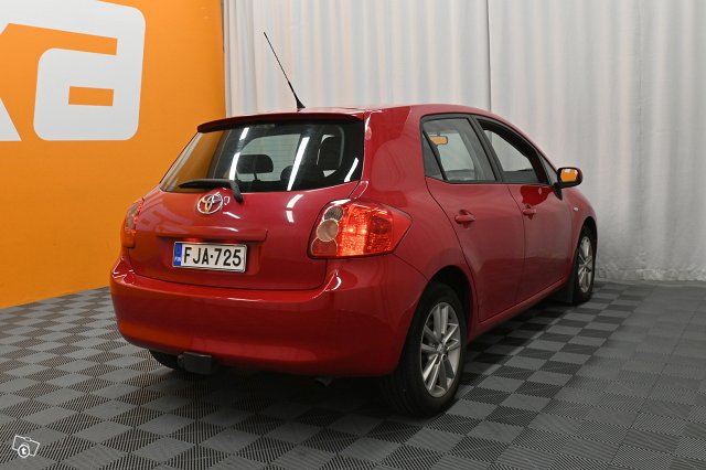 Toyota Auris 8