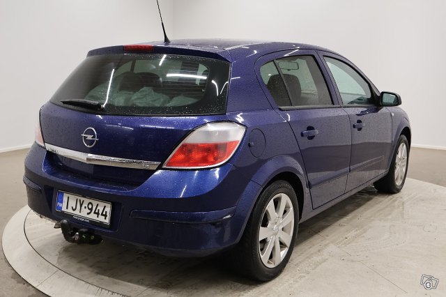 Opel Astra 5