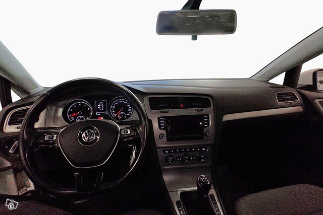 Volkswagen Golf 13