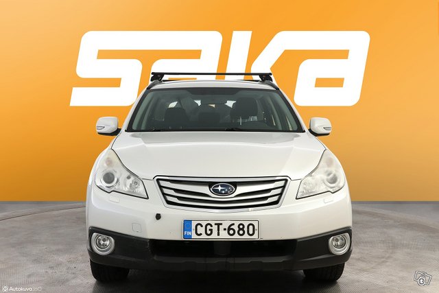 Subaru Outback 2