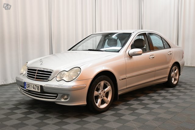 Mercedes-Benz C 3