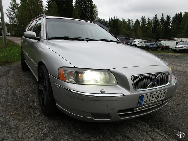 Volvo V70 2