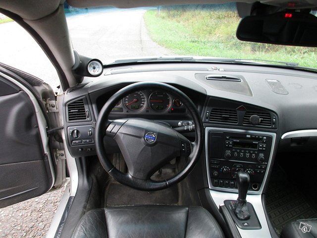 Volvo V70 9